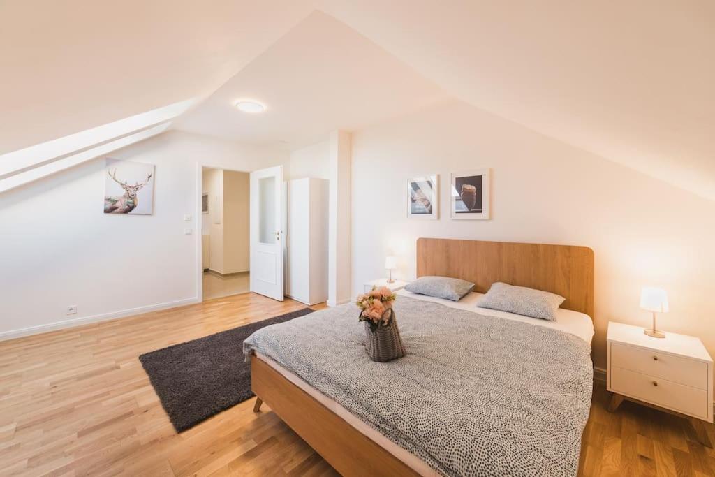 Royal Loft 110m2 * Praga